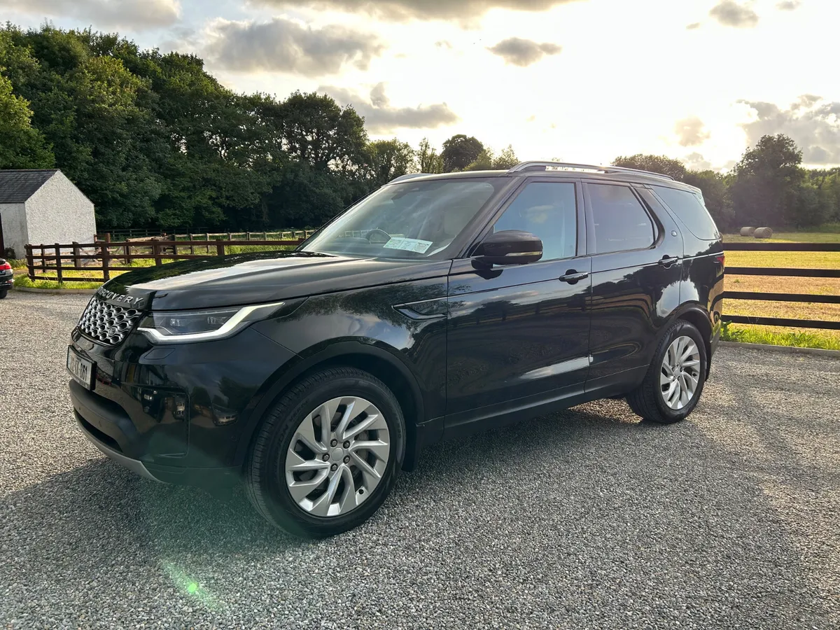 2021 Discovery 3.0 SD6 7 seater - Image 3