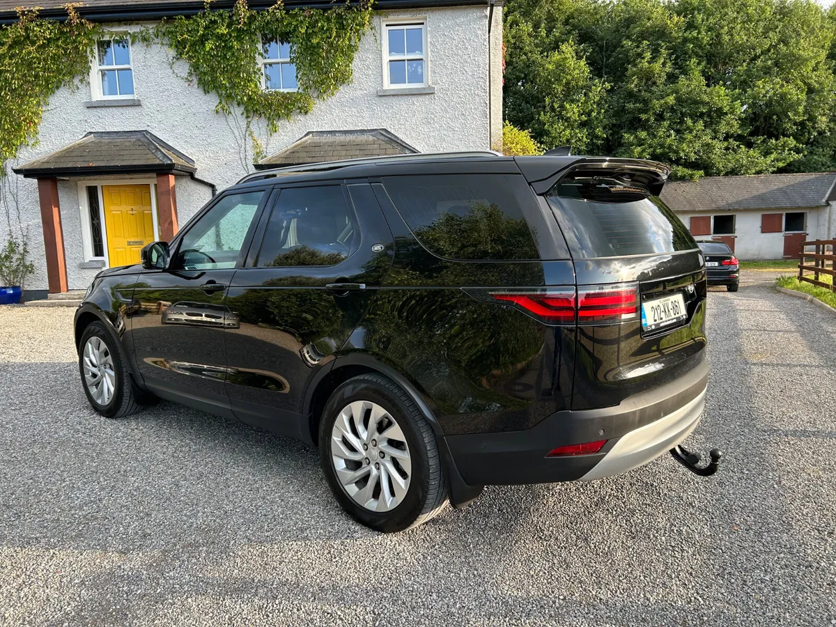 2021 Discovery 3.0 SD6 7 seater - Image 4
