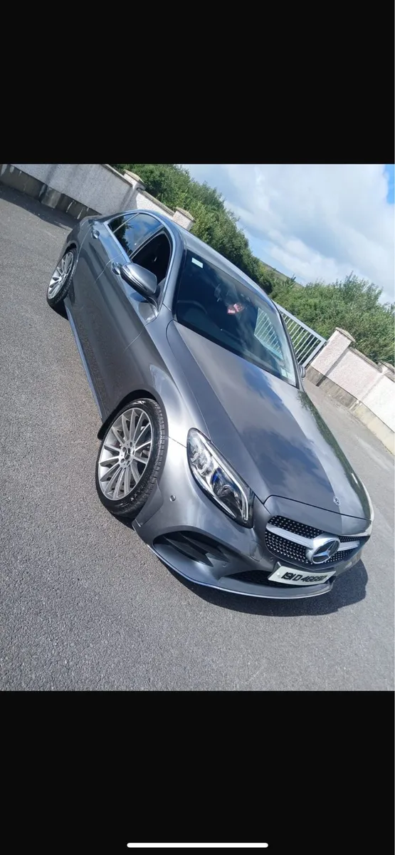 2019 Mercedes c220 amg line - Image 2