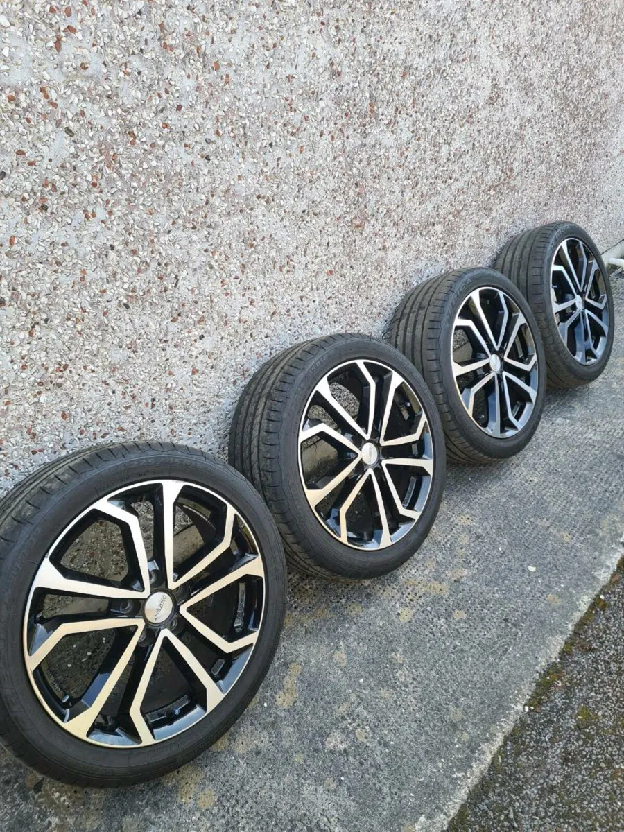 18" inch wheels - Image 1