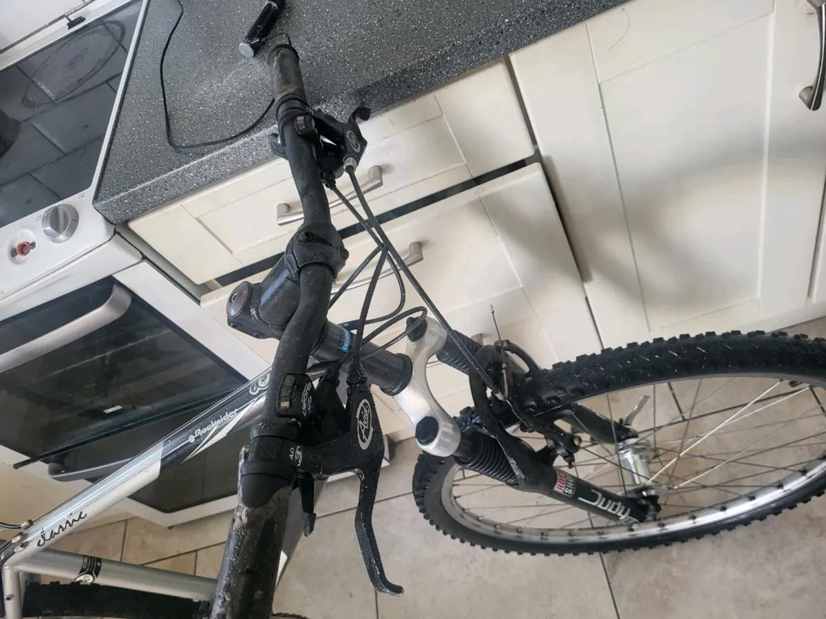 Mountain bike - Image 3