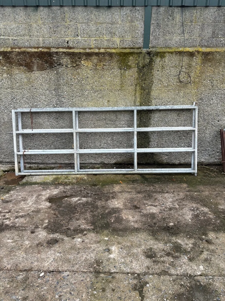 Gates - Image 1