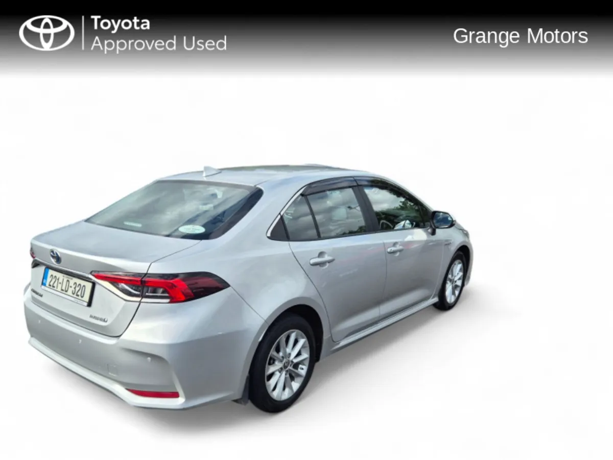 Toyota Corolla 1.8 HYBRID LUNA SALOON**LOW MILEAGE - Image 3
