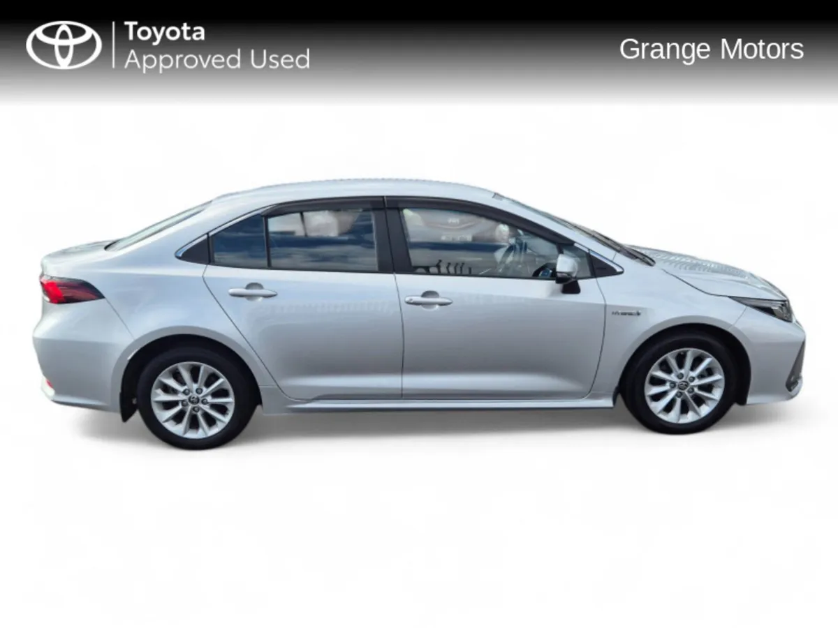 Toyota Corolla 1.8 HYBRID LUNA SALOON**LOW MILEAGE - Image 4
