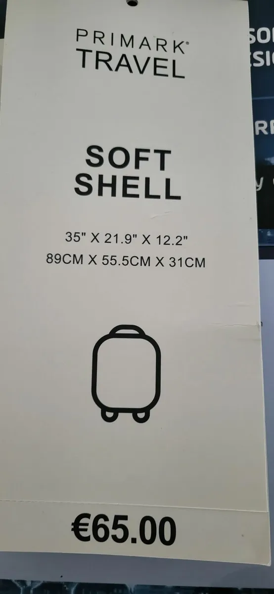 Soft shell suit case with warranty = extra large - Image 2