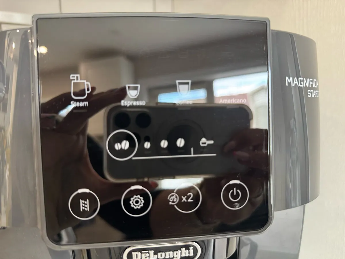 Delonghi Coffee Machine - Image 2