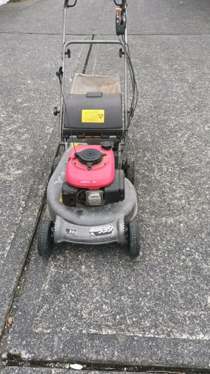 2 Lawnmowers - Image 1