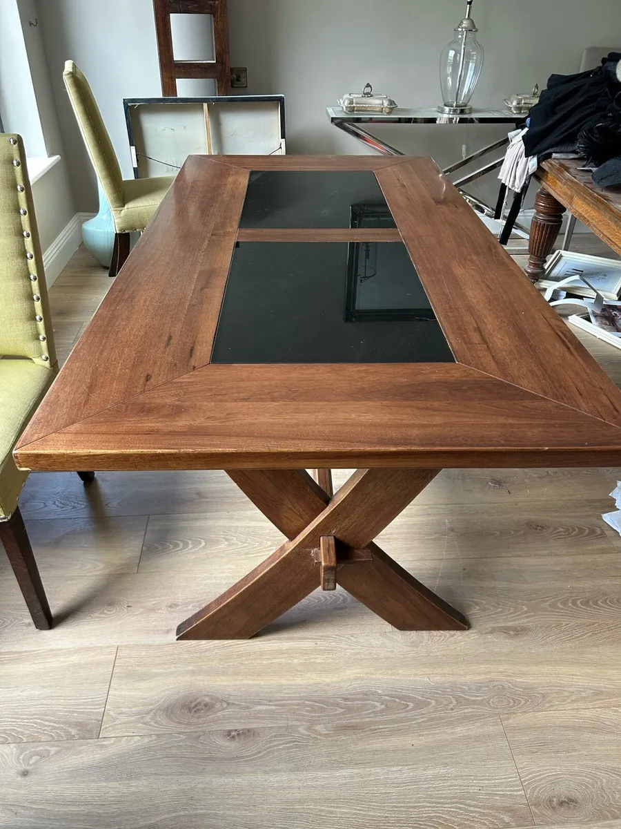 Dining table - Image 2