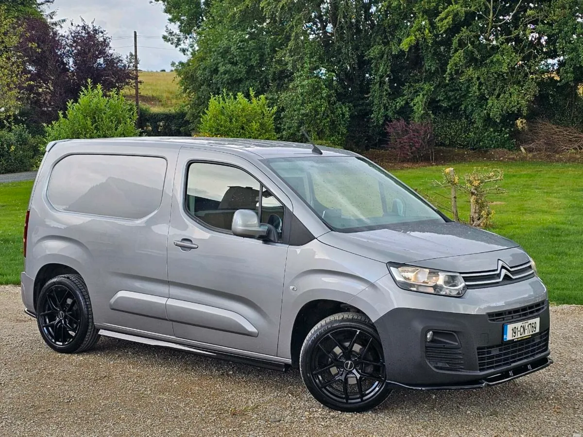 2019 Citroën Berlingo Driver - Image 1