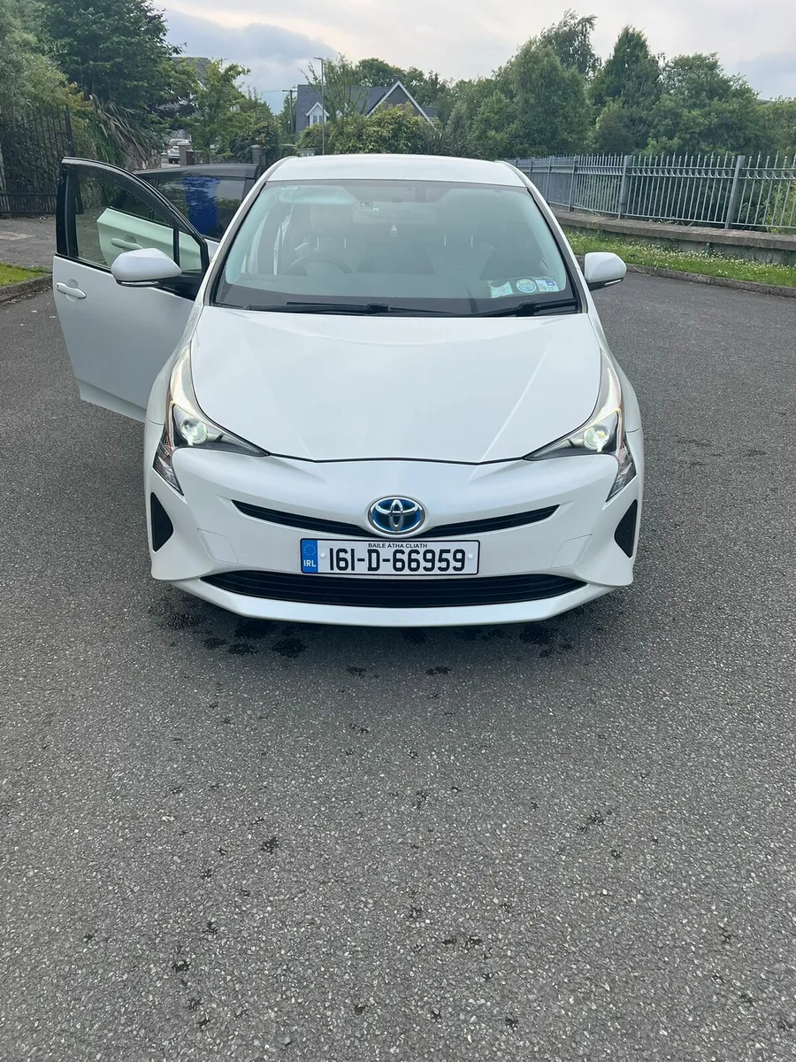 Toyota Prius - Image 1
