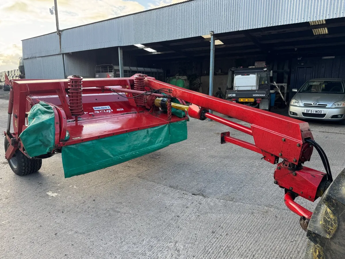 Taaurp  4028 mower - Image 1