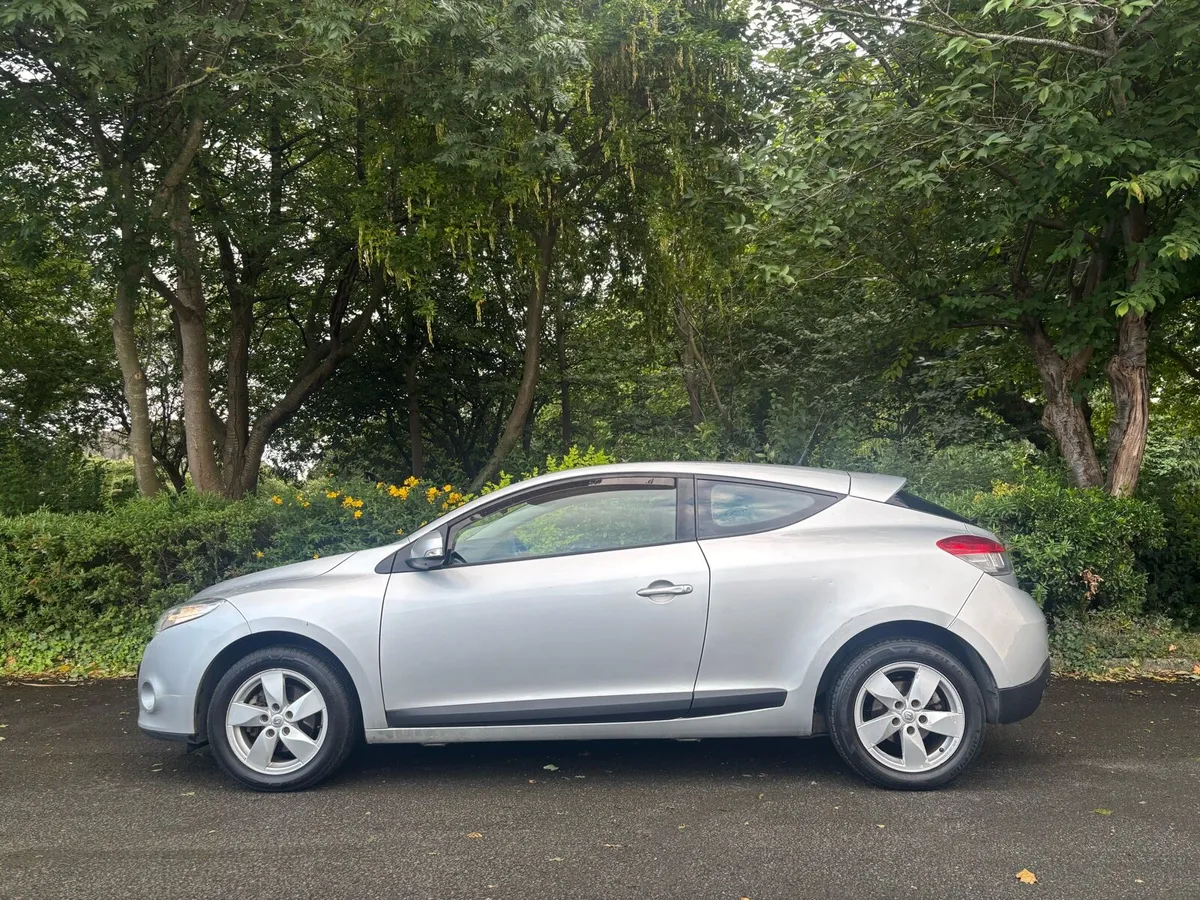 Renault Megane Diesel (NCT TESTED AND TAXED) - Image 3