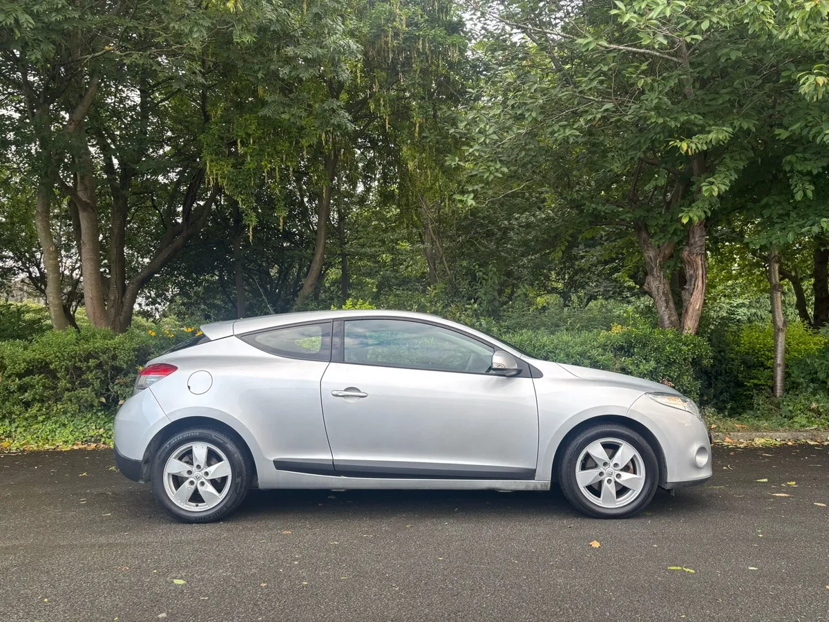 Renault Megane Diesel (NCT TESTED AND TAXED) - Image 4