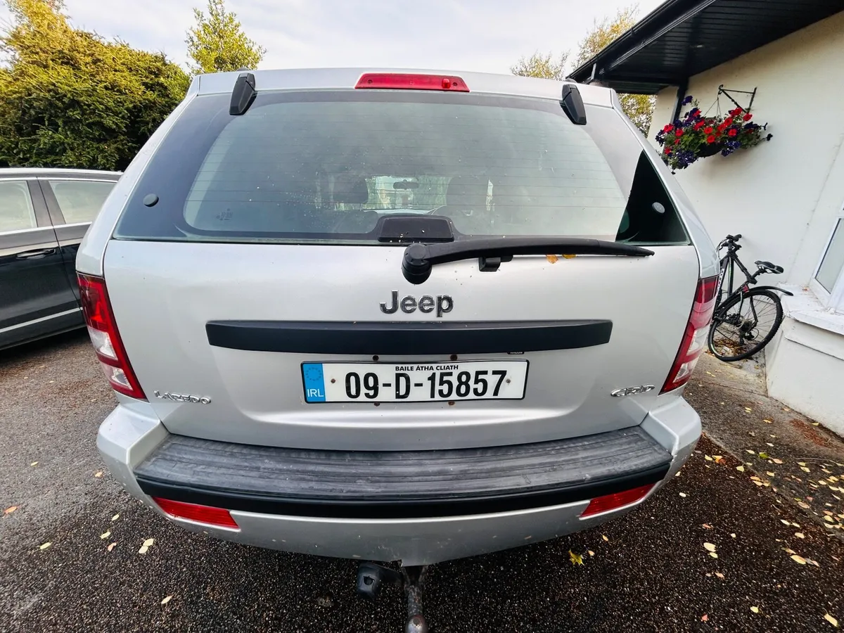 Jeep Cherokee 2009 - Image 2