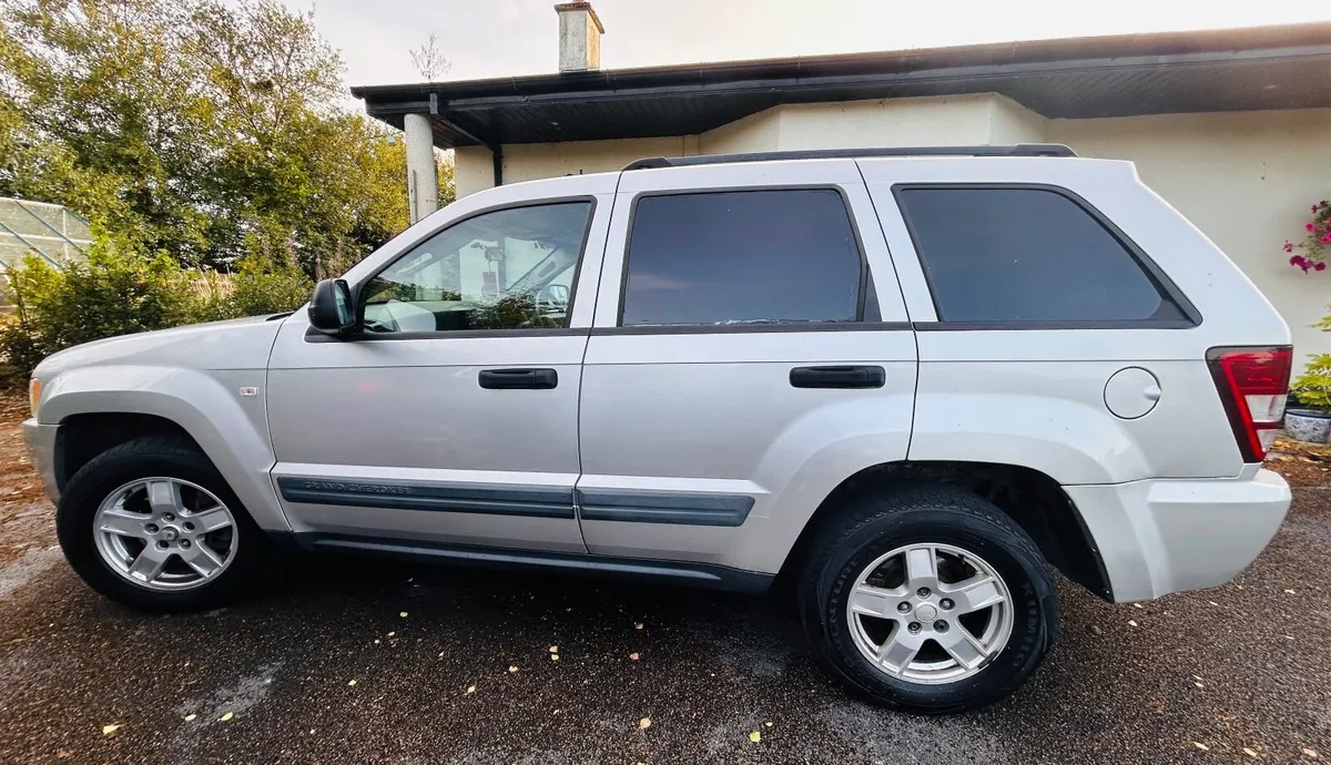 Jeep Cherokee 2009 - Image 3