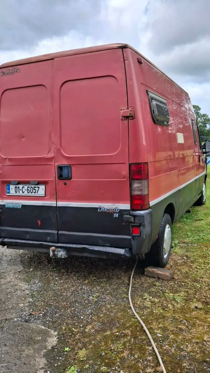 Camper van - Image 3