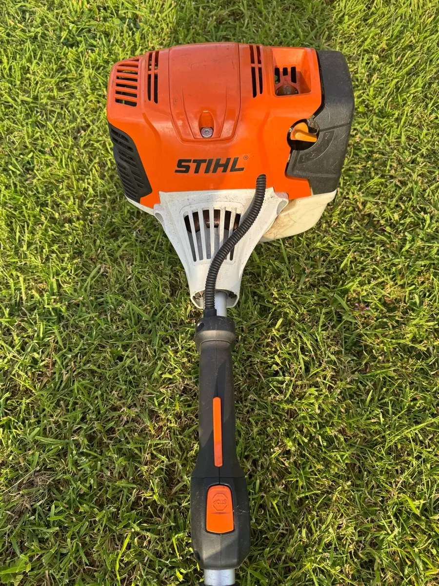 Sthil KM 131R with hedge cutter attachment - Image 3