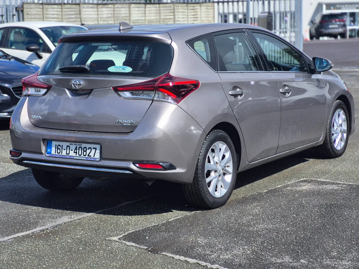Toyota Auris 1.4d4d luna 5dr 2016 - Image 2