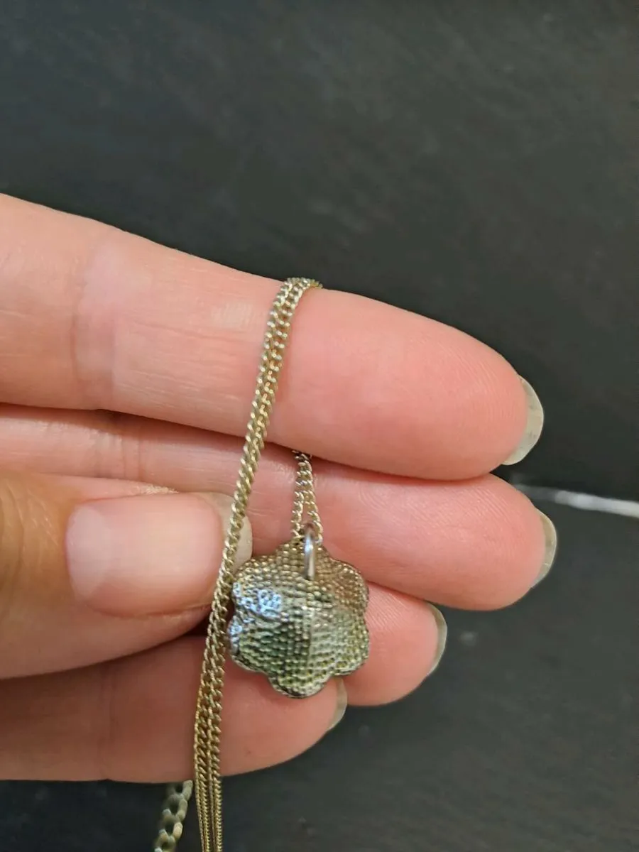 Pearl, diamonds and silver necklace - Image 2