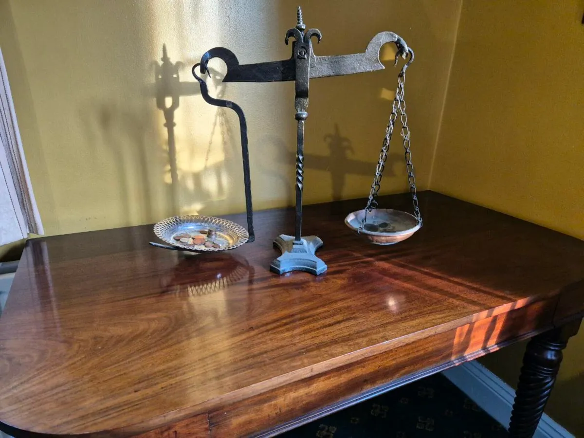 Antique scales - Image 3