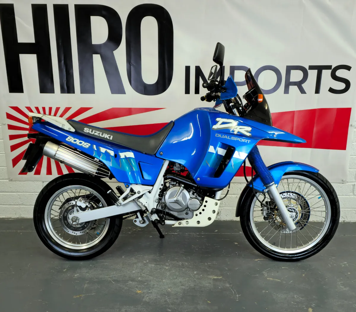 1995 Suzuki DR800S - Image 1