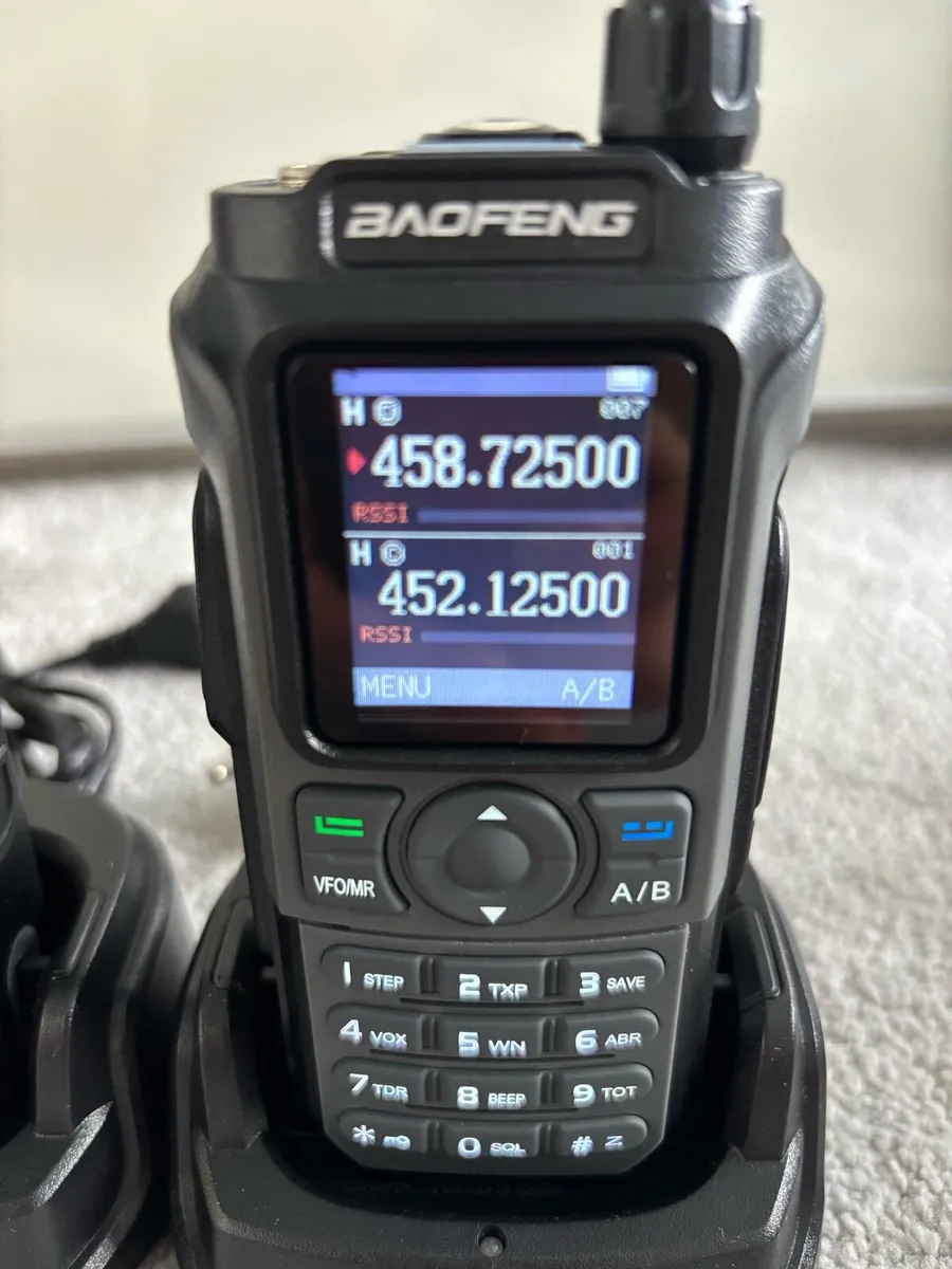 2x Baofeng UV-21 Long Range walkie talkie. Ham rad - Image 2