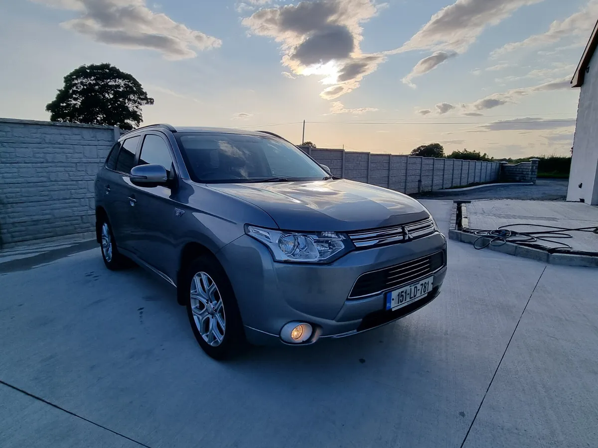 Mitsubishi Outlander 2015 - Image 3