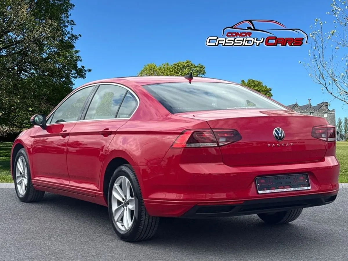 Volkswagen Passat SE NAV TDI - Image 3