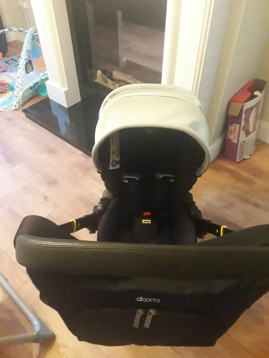Doona X stroller - Image 2
