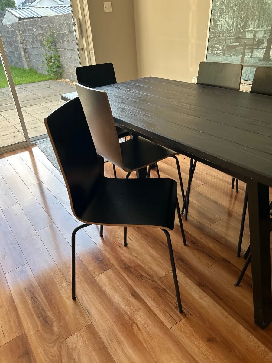 Table & Chairs - Image 4