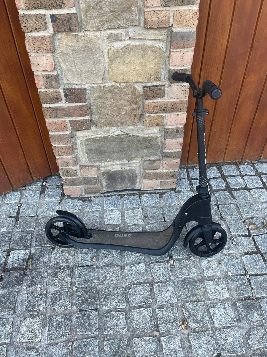 Aero Scooters - Image 1