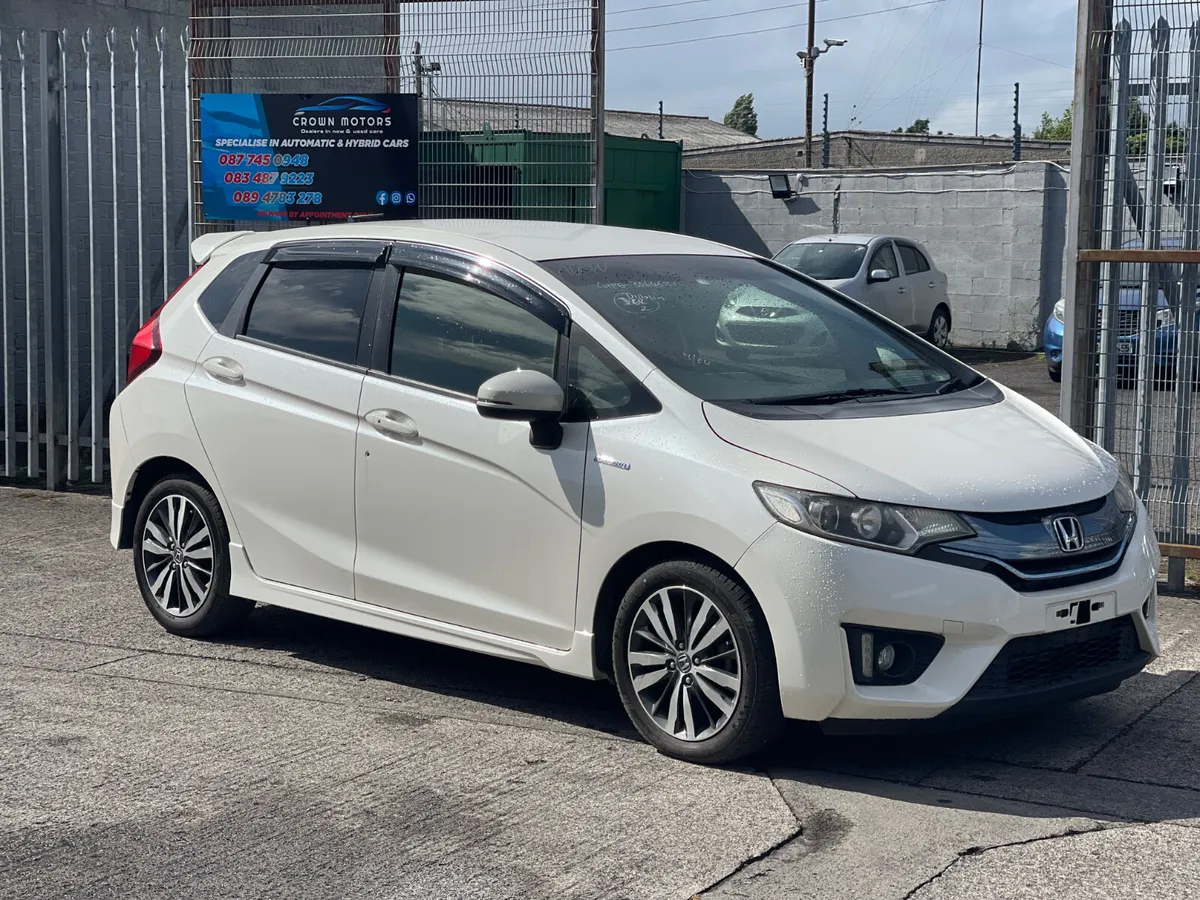2014 Honda fit hybrid hug spec - Image 4