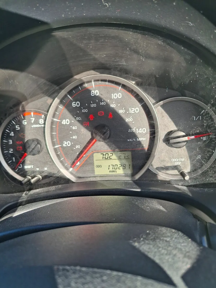 Toyota Yaris 2013 - Image 4