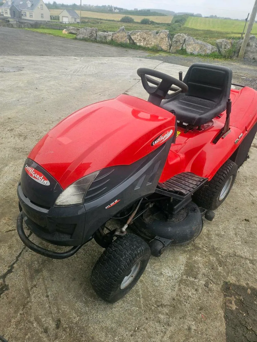 Rideon lawnmower - Image 1