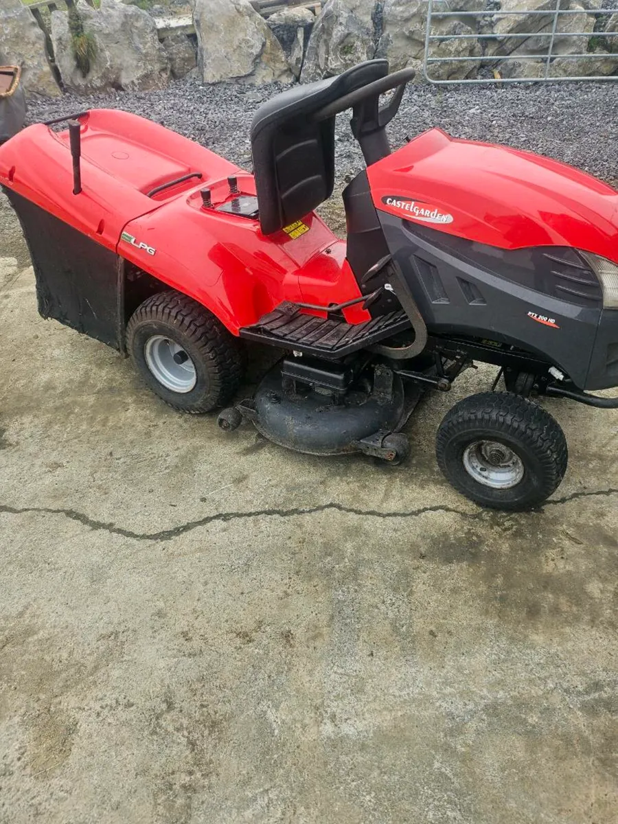 Rideon lawnmower - Image 2