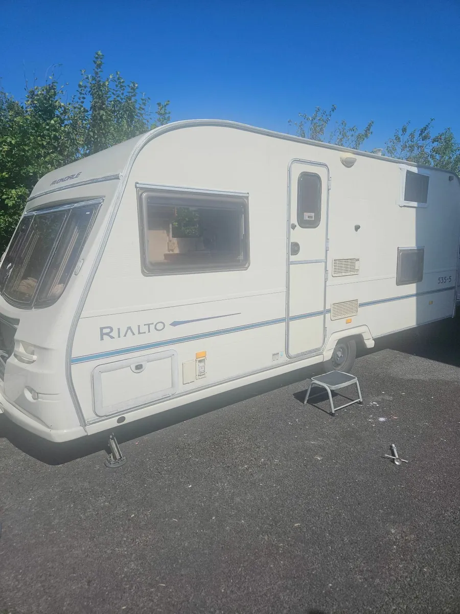 Caravan - Image 1