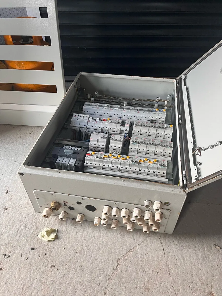 Fuseboard - Image 1