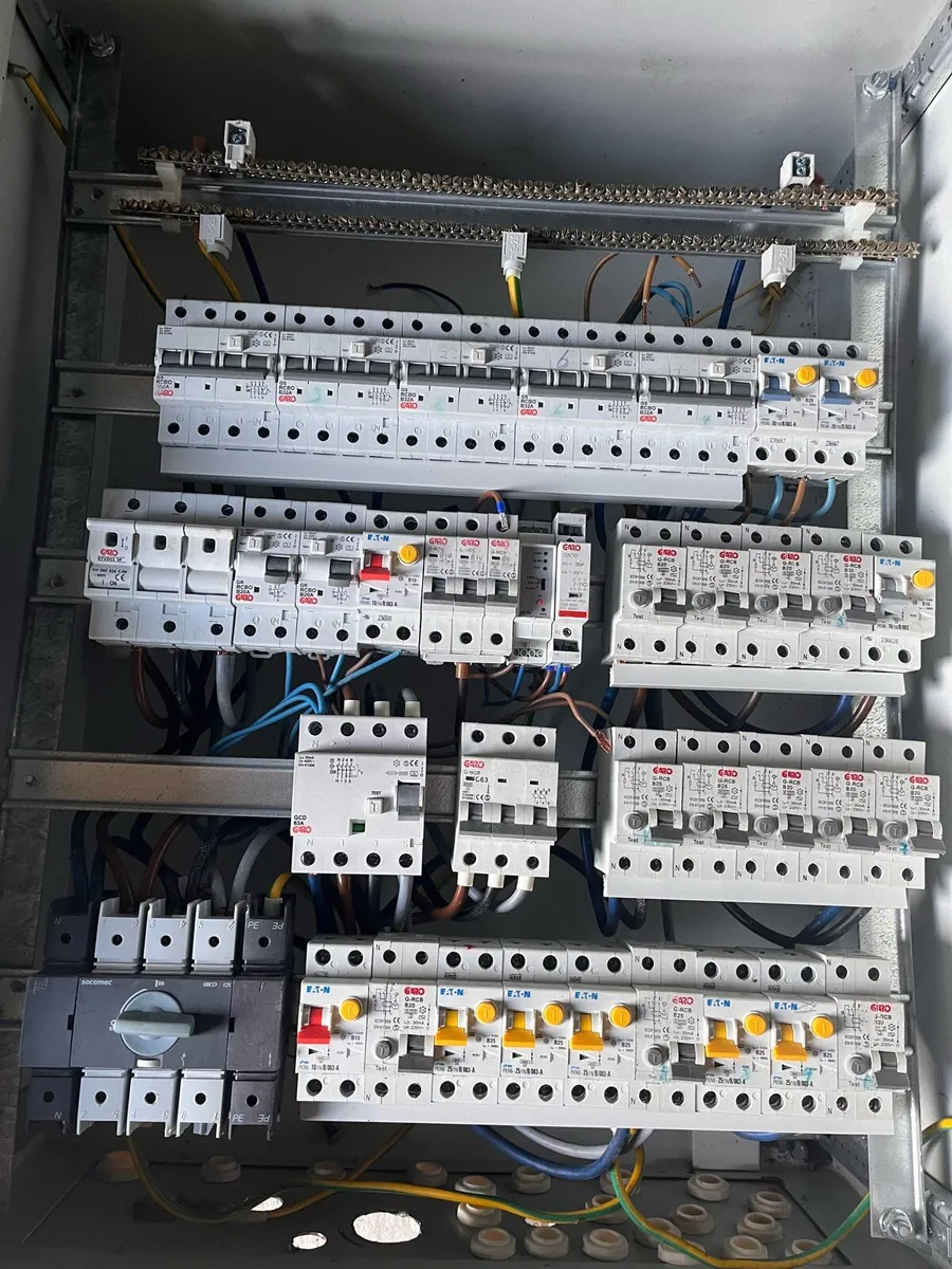 Fuseboard - Image 2