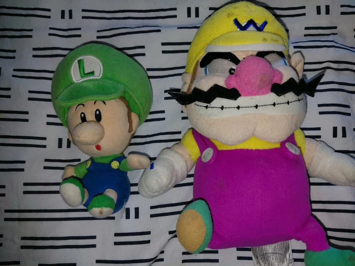 Super Mario Plushies - Image 1