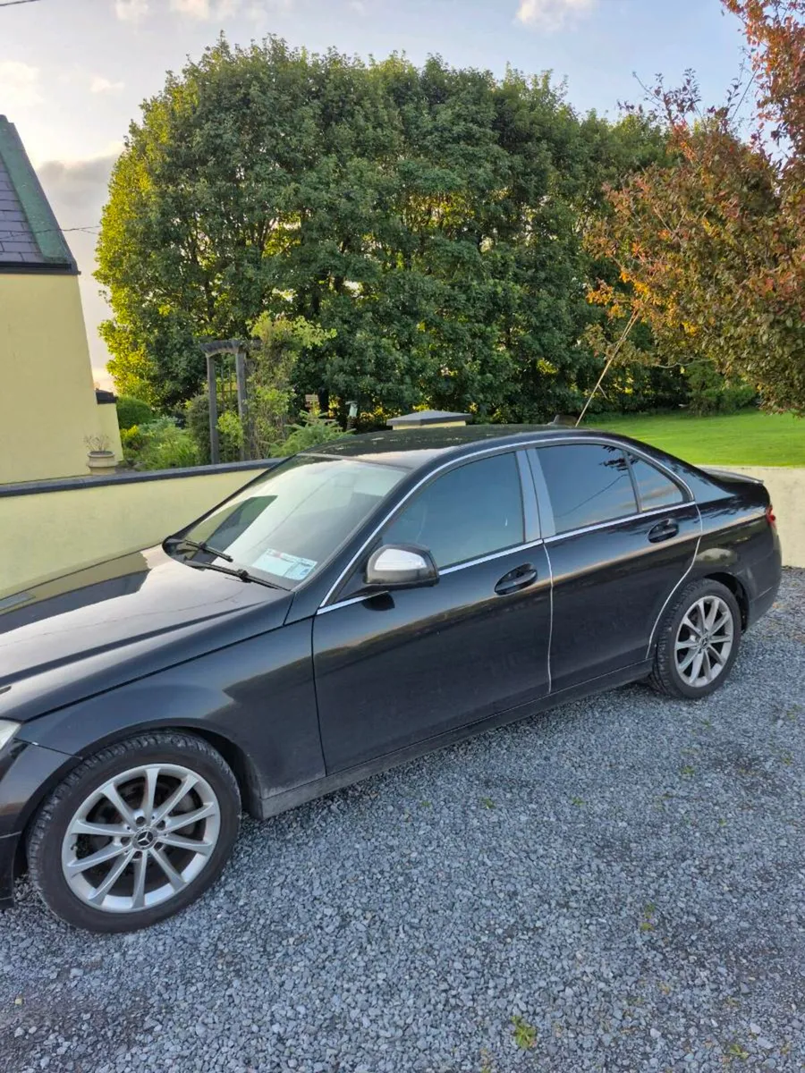 Mercedes c200 - Image 2