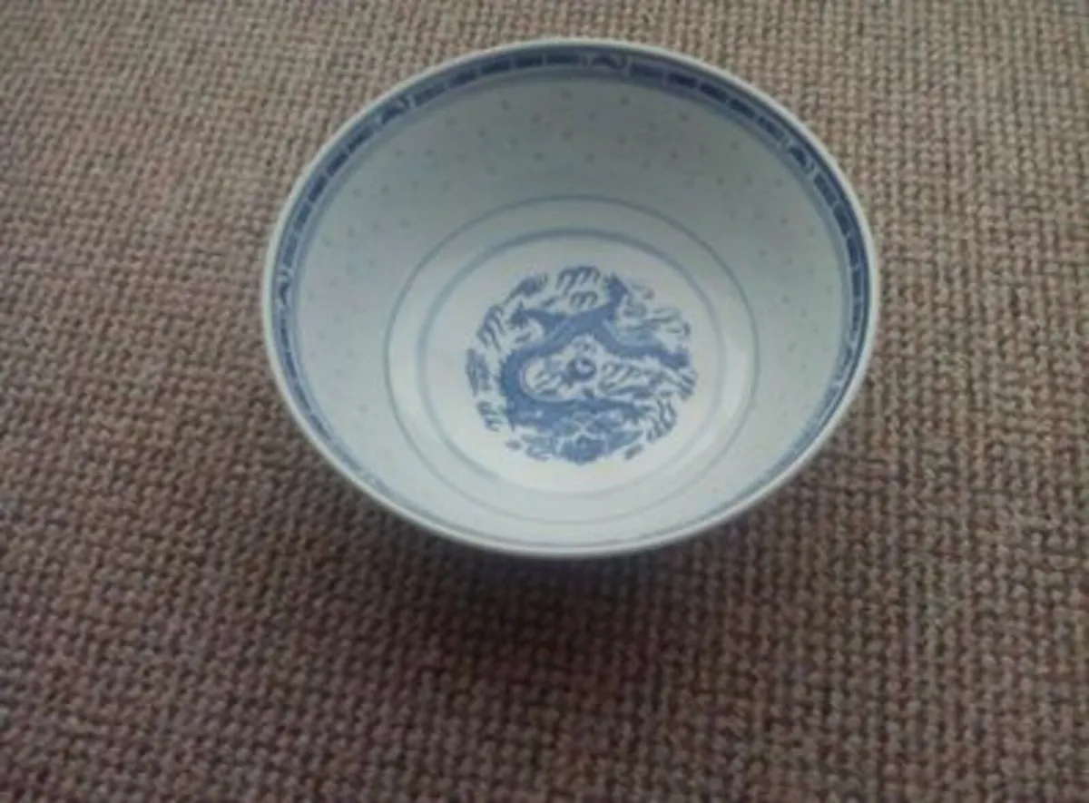 Ceramic Fruit / Salad Bowl. - Image 1