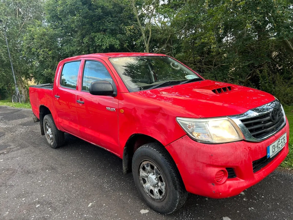 Toyota Hilux 2013 DOE 01/26 - Image 1