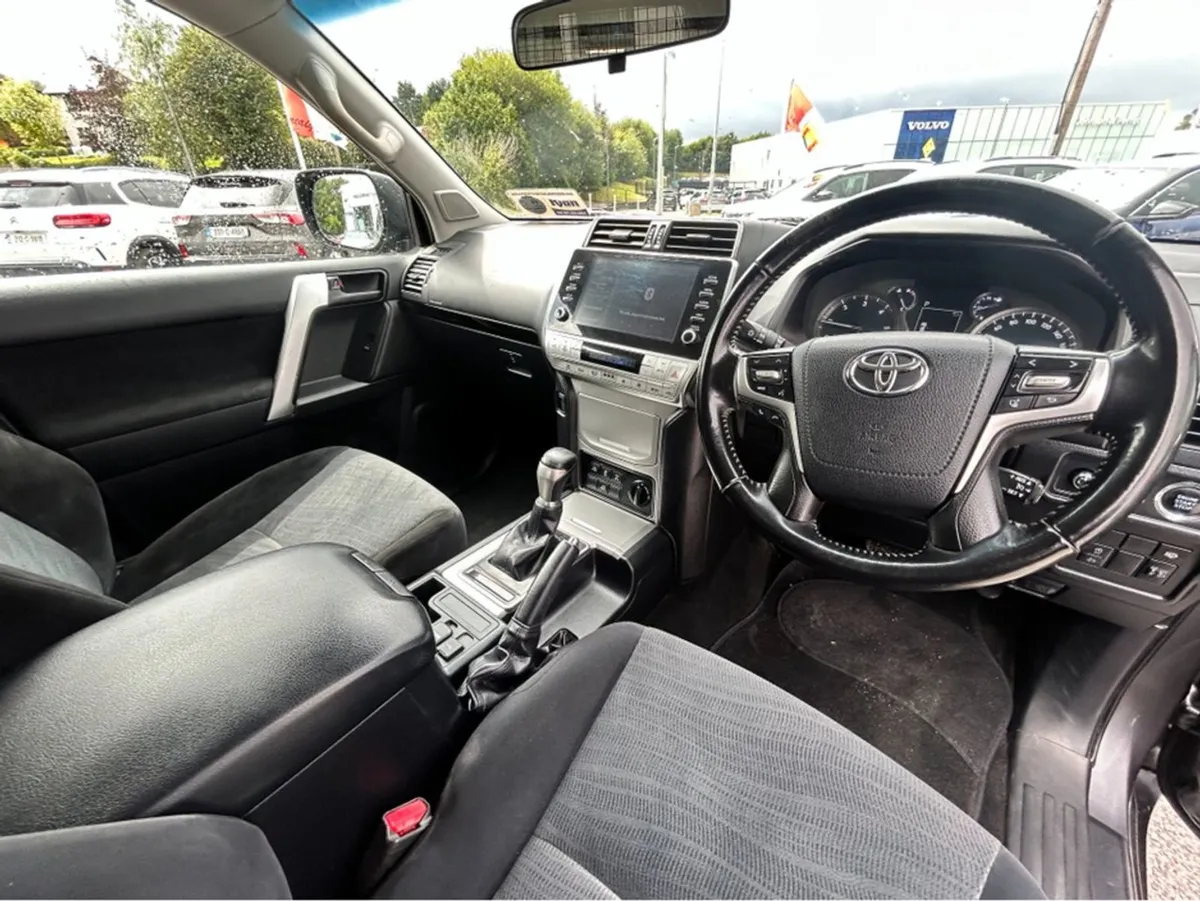 Toyota Landcruiser Land CRU Cruiser LWB C Commerc - Image 4