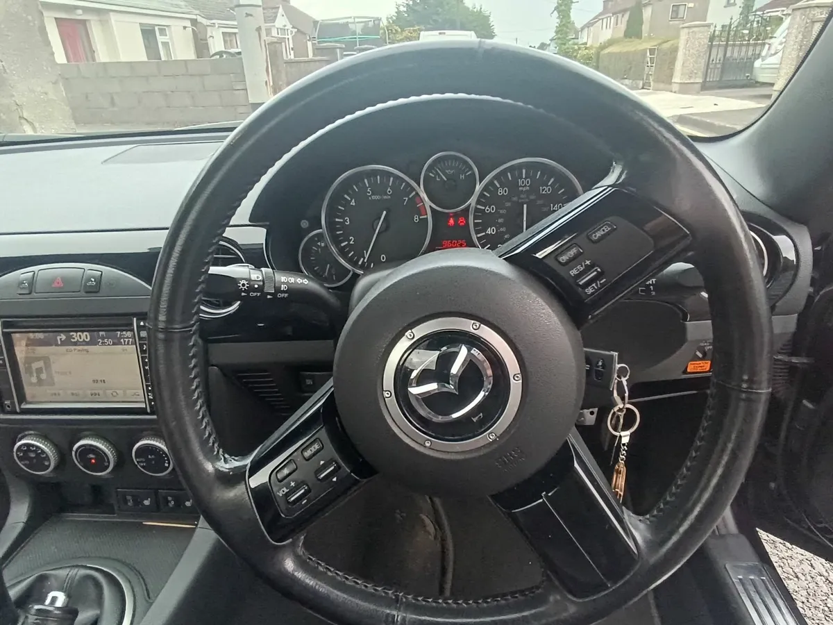 Mazda MX-5 2012 - Image 3