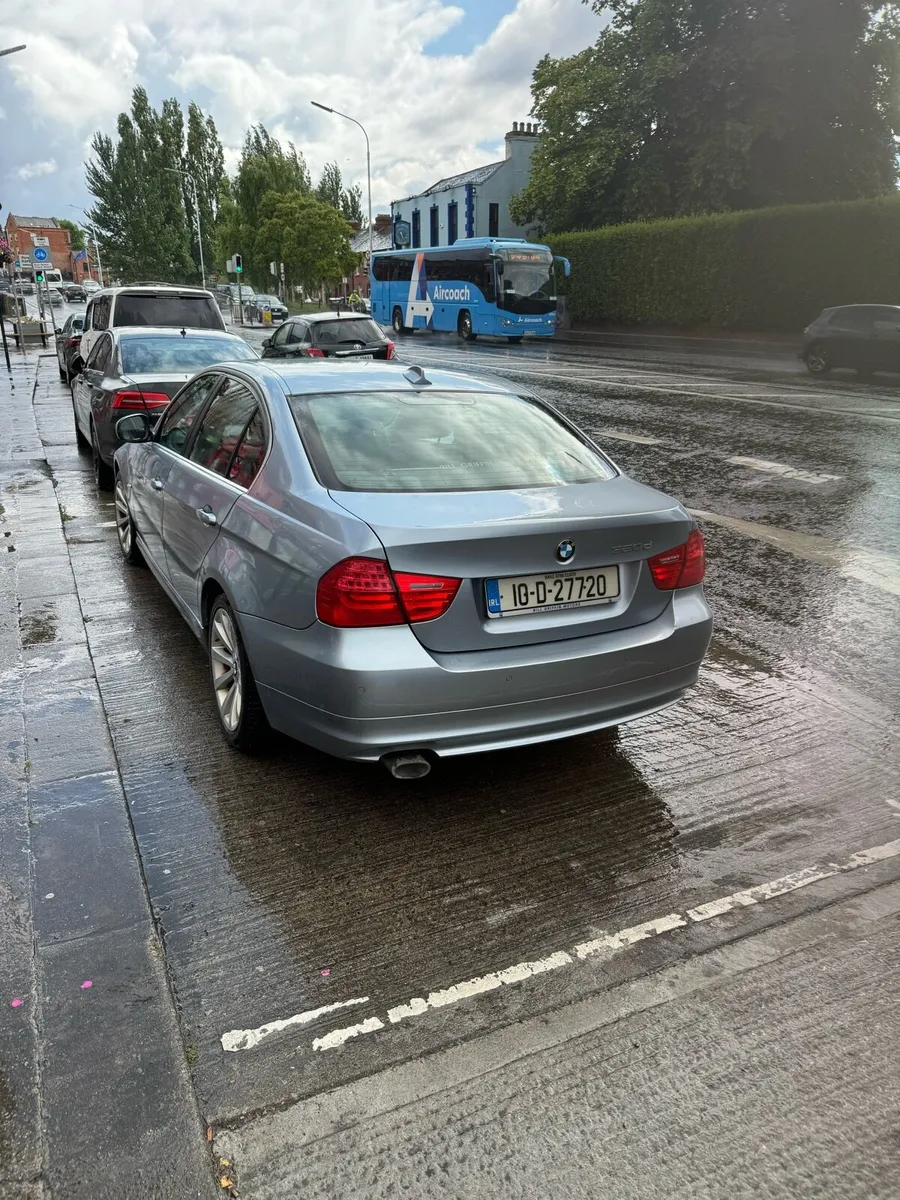 BMW 320 manual - Image 4