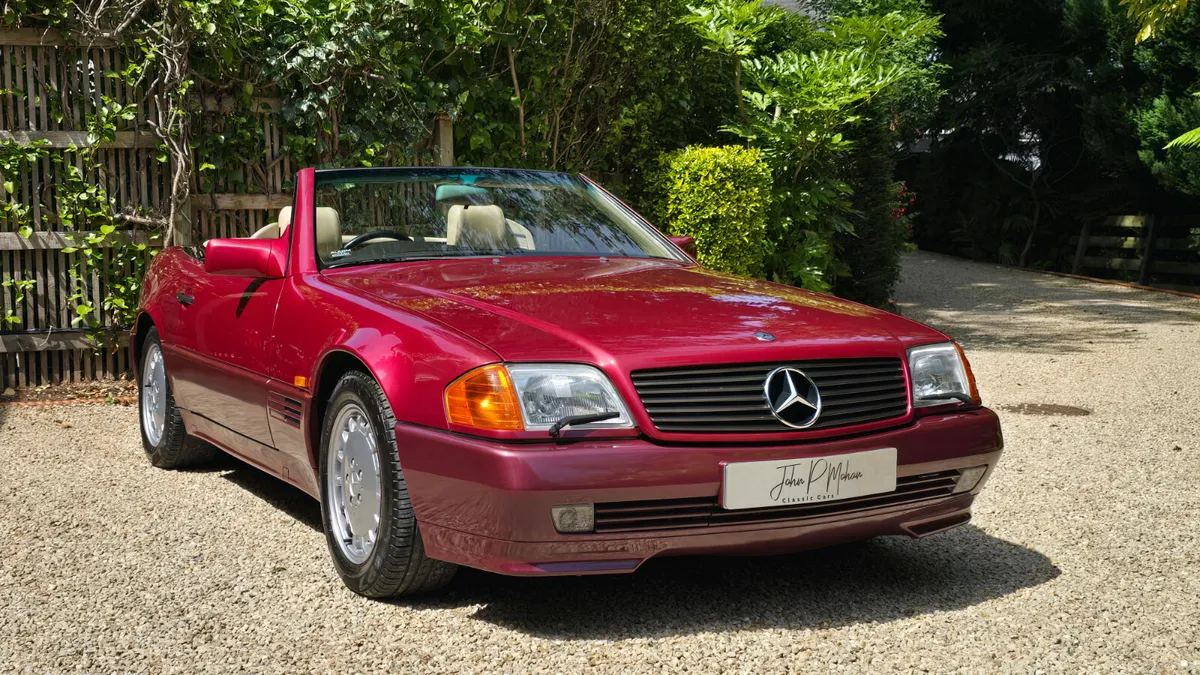 1990 Mercedes 300SL with only 35,000 miles - Image 3