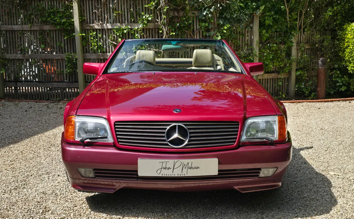 1990 Mercedes 300SL with only 35,000 miles - Image 4