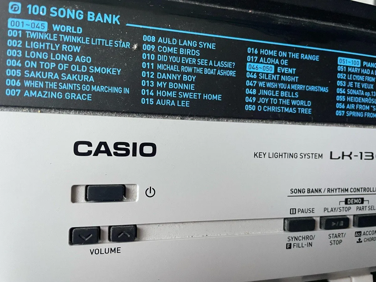 Casio Keyboard LK 136 with stand - Image 2