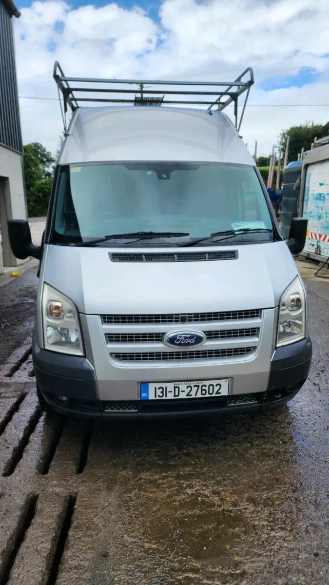 Transit van - Image 1