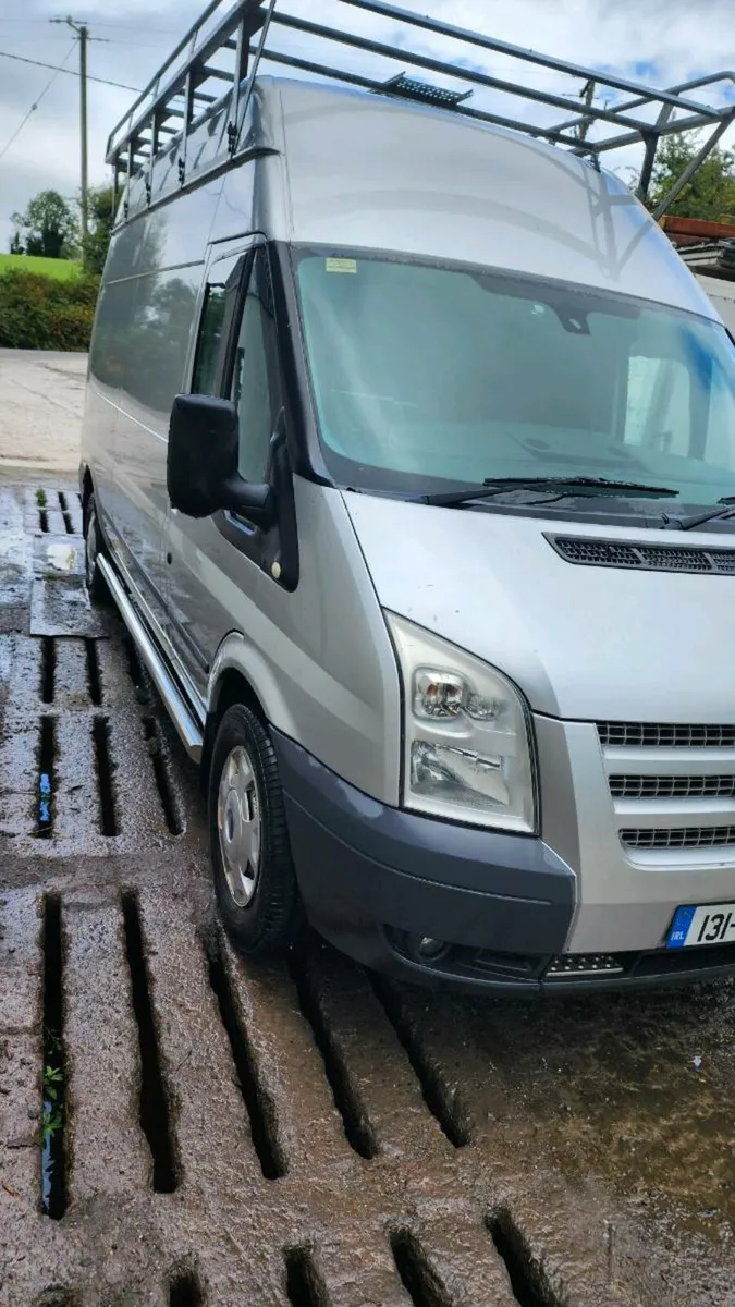 Transit van - Image 2